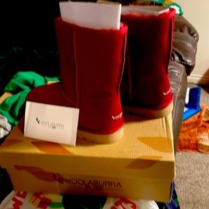 Uggs! Koolaburra! Womens size 9